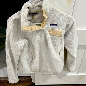 Patagonia cream fleece